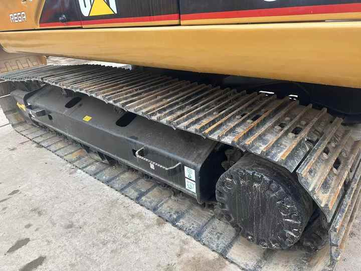 Used Excavator Caterpillar CAT320c Small and Medium-sized Original Excavator CAT320c for Sale - Багер гасеничар: слика 3 Used Excavator Caterpillar CAT320c Small and Medium-sized Original Excavator CAT320c for Sale - Багер гасеничар: слика 3