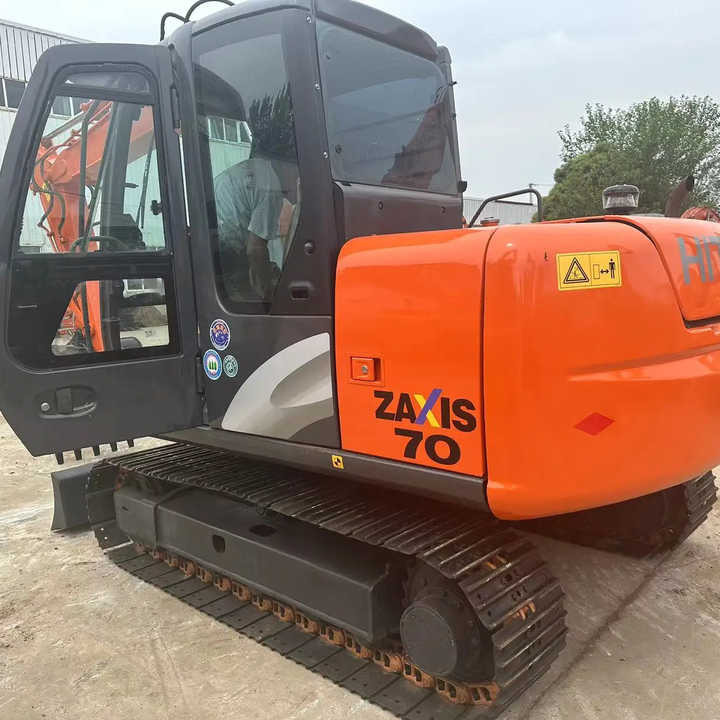 Used Hitachi Excavator ZX70 7ton Japan Import Second Hand Small Crawler ZX70 Excavator for Sale - Багер гасеничар: слика 2 Used Hitachi Excavator ZX70 7ton Japan Import Second Hand Small Crawler ZX70 Excavator for Sale - Багер гасеничар: слика 2