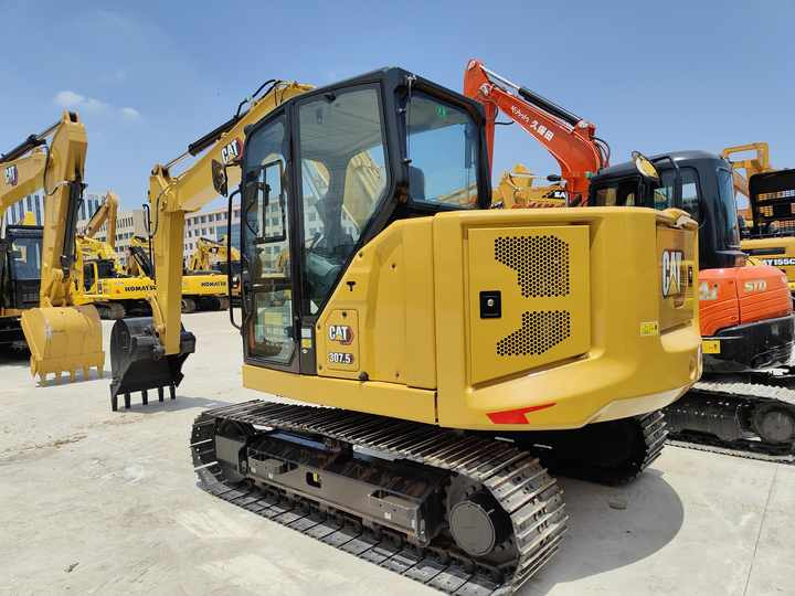 Used Mini Caterpillar 307.5 Excavator in High Quality for Sale - Мини багер: слика 2 Used Mini Caterpillar 307.5 Excavator in High Quality for Sale - Мини багер: слика 2
