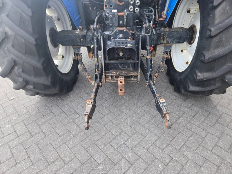 New Holland TL 90 A - Трактор: слика 5 New Holland TL 90 A - Трактор: слика 5