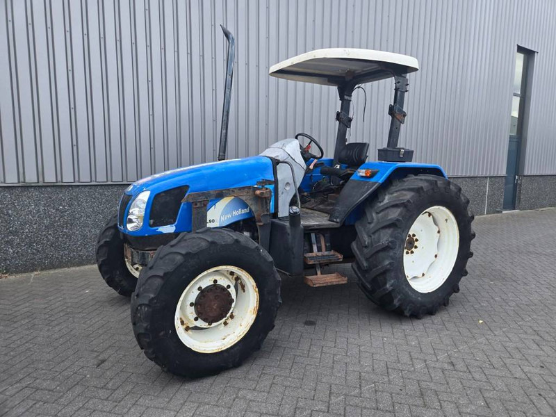 New Holland TL 90 A - Трактор: слика 1 New Holland TL 90 A - Трактор: слика 1