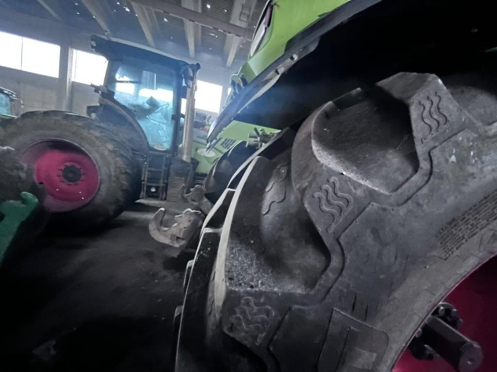 Claas Axion 950 Cmatic - Трактор: слика 3 Claas Axion 950 Cmatic - Трактор: слика 3