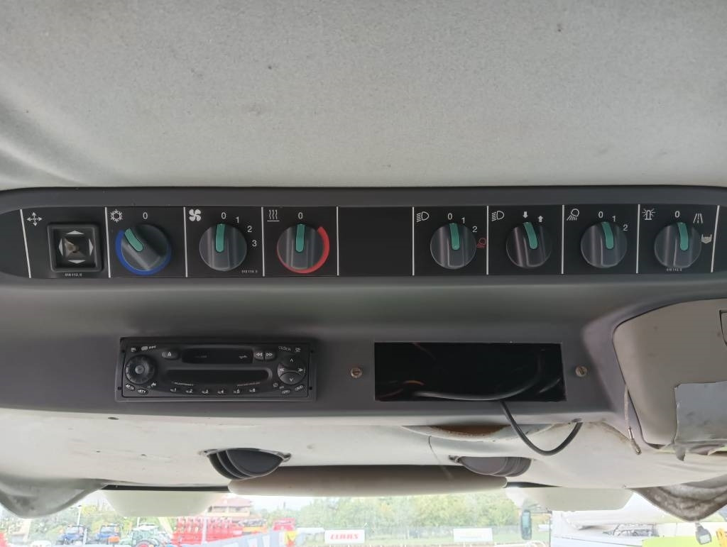 Claas Lexion 470  - Комбајн: слика 2 Claas Lexion 470  - Комбајн: слика 2