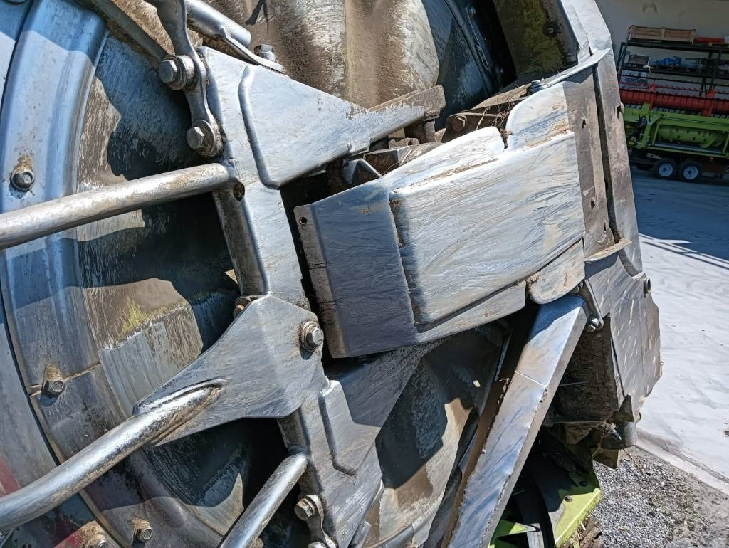 Claas Orbis 600  - Превртувачка опрема: слика 2 Claas Orbis 600  - Превртувачка опрема: слика 2