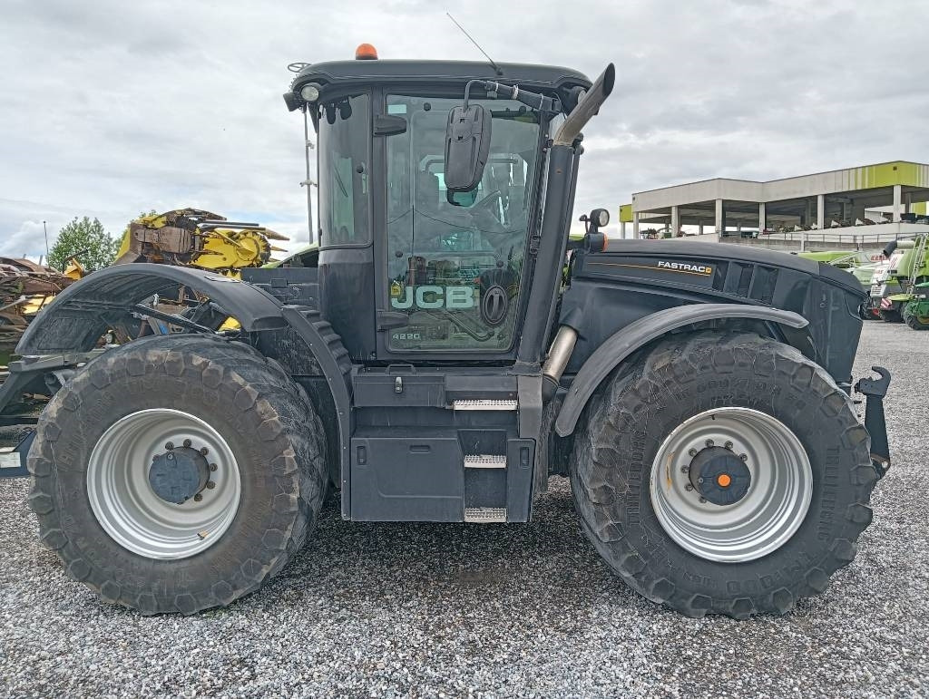 Трактор JCB Fastrac 4220: слика 7