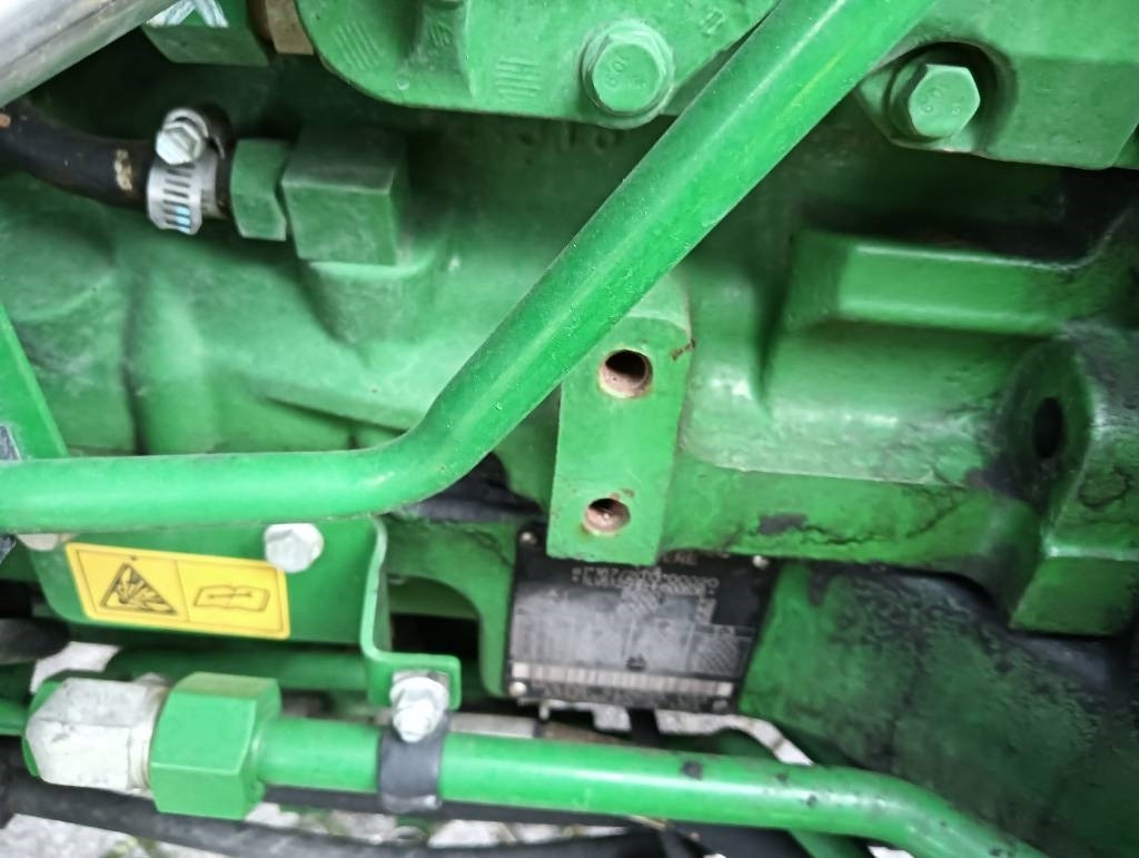 John Deere 5125 R - Трактор: слика 4 John Deere 5125 R - Трактор: слика 4