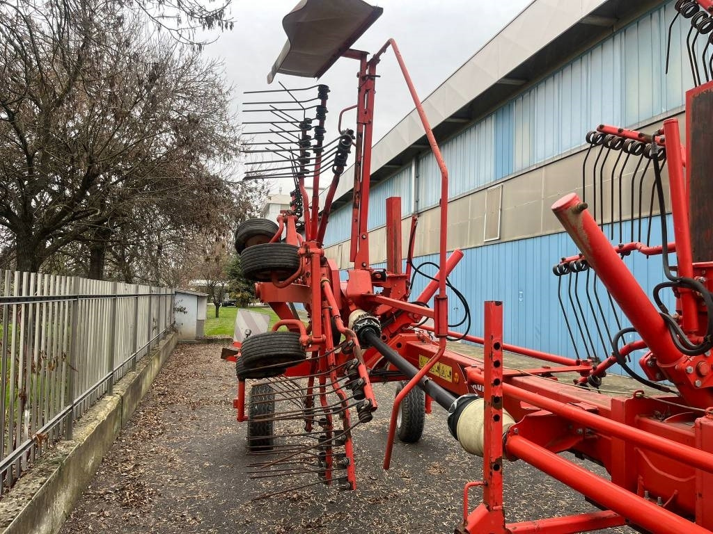 Kuhn 6520 - Превртувач и гребло: слика 3 Kuhn 6520 - Превртувач и гребло: слика 3