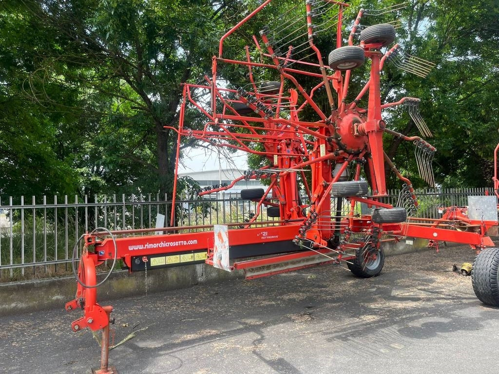 Kuhn GA 8121 - Превртувач и гребло: слика 3 Kuhn GA 8121 - Превртувач и гребло: слика 3