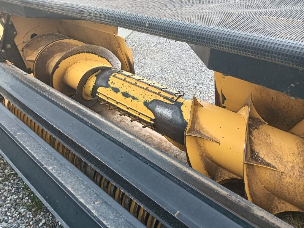 New Holland PICK UP 3 MT - Превртувачка опрема: слика 2 New Holland PICK UP 3 MT - Превртувачка опрема: слика 2