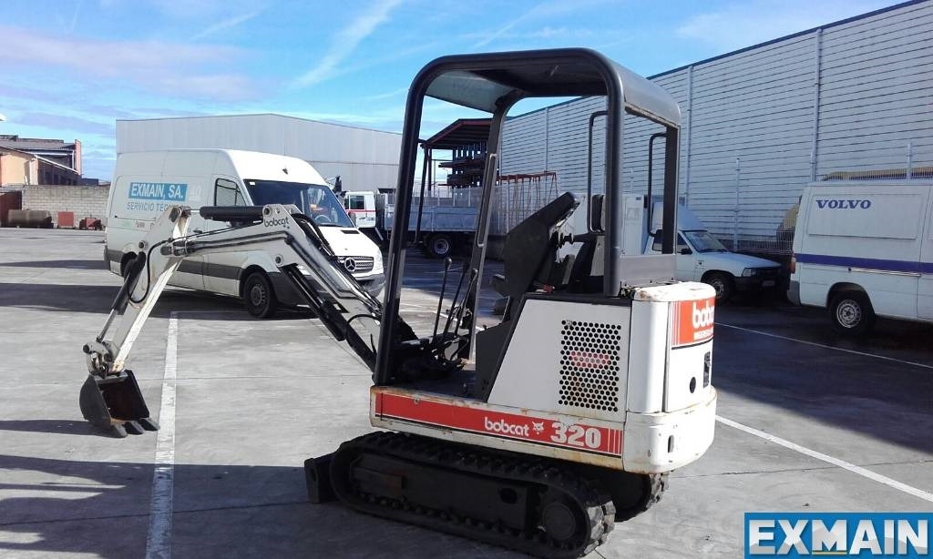 Bobcat X 320 - Мини багер: слика 3 Bobcat X 320 - Мини багер: слика 3