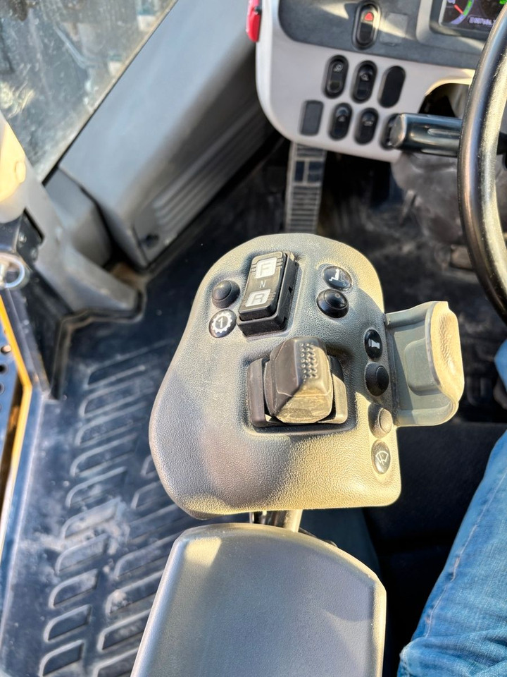 Komatsu WA470-8E0 Joystick-Lenkung ECSS - Натоварувач на тркала: слика 5 Komatsu WA470-8E0 Joystick-Lenkung ECSS - Натоварувач на тркала: слика 5