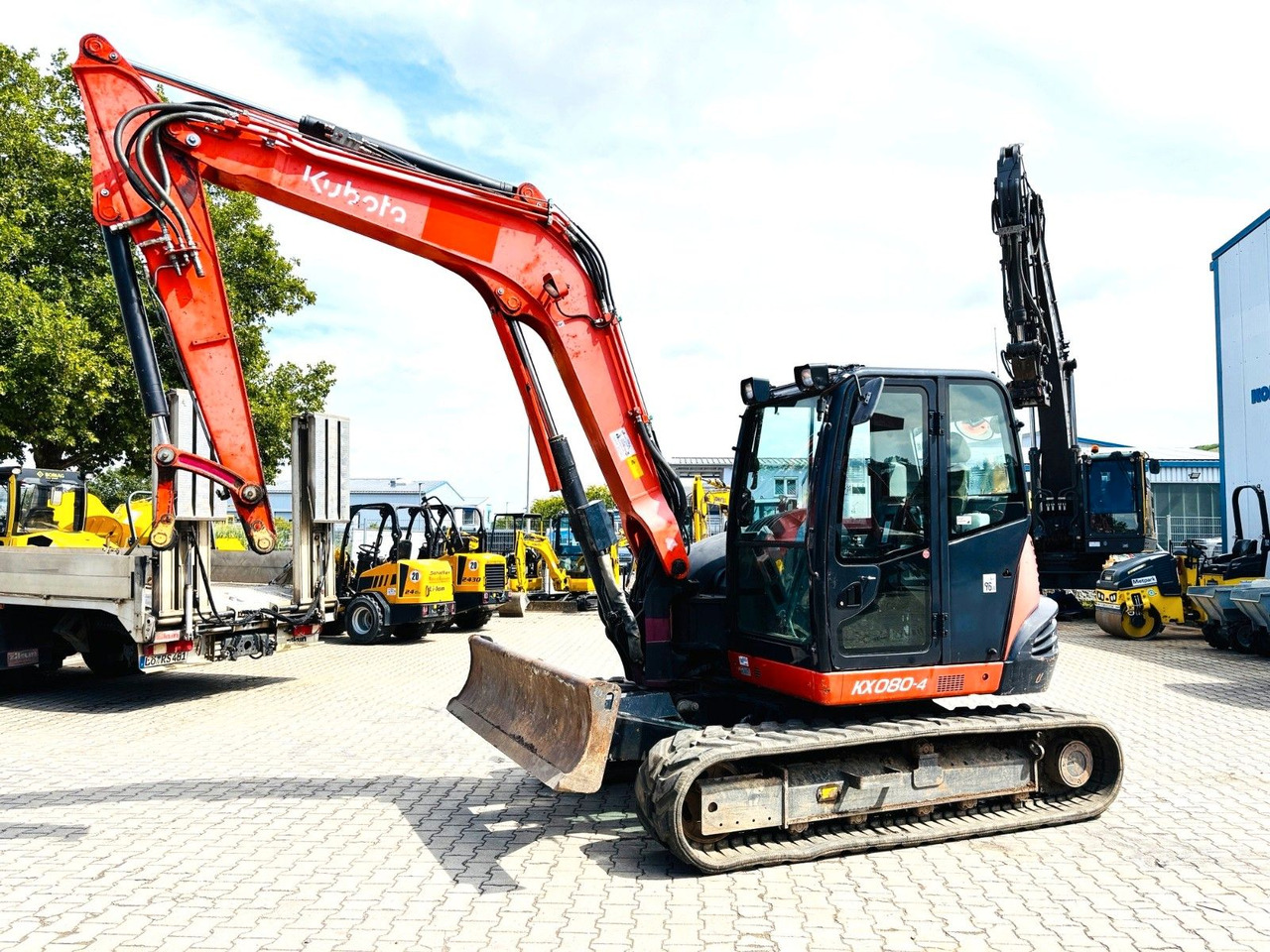 Kubota KX080-4 - Мини багер: слика 1 Kubota KX080-4 - Мини багер: слика 1