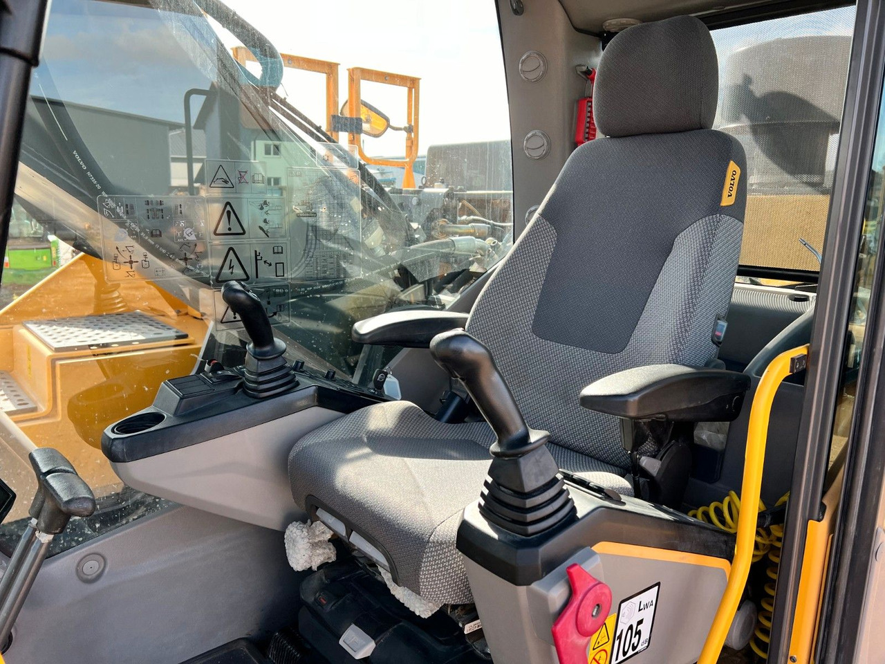 Volvo EC380E-NL - Багер гасеничар: слика 3 Volvo EC380E-NL - Багер гасеничар: слика 3
