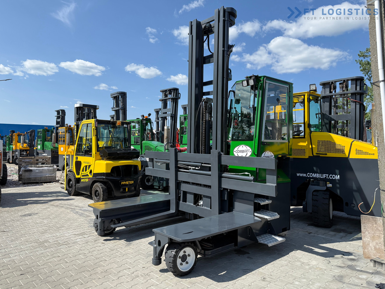 COMBILIFT C5000E / ELECTRIC / TRIPLEX 8300MM / FULL FREE LIFT / WIDE POSITIONER / FORK SIDESHIFT / BATTERY LIKE NEW - 4-насочен вилушкар: слика 1 COMBILIFT C5000E / ELECTRIC / TRIPLEX 8300MM / FULL FREE LIFT / WIDE POSITIONER / FORK SIDESHIFT / BATTERY LIKE NEW - 4-насочен вилушкар: слика 1