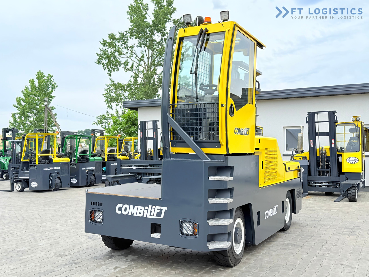COMBILIFT C6000FSL / DIESEL / DUPLEX - 4100MM / 1400MM FORKS / SIDE LOADER / 6000KG CAPACITY / FREE LIFT / DEUTZ ENGINE / EXCELLENT CONDITION - Бочен утоварувач: слика 3 COMBILIFT C6000FSL / DIESEL / DUPLEX - 4100MM / 1400MM FORKS / SIDE LOADER / 6000KG CAPACITY / FREE LIFT / DEUTZ ENGINE / EXCELLENT CONDITION - Бочен утоварувач: слика 3