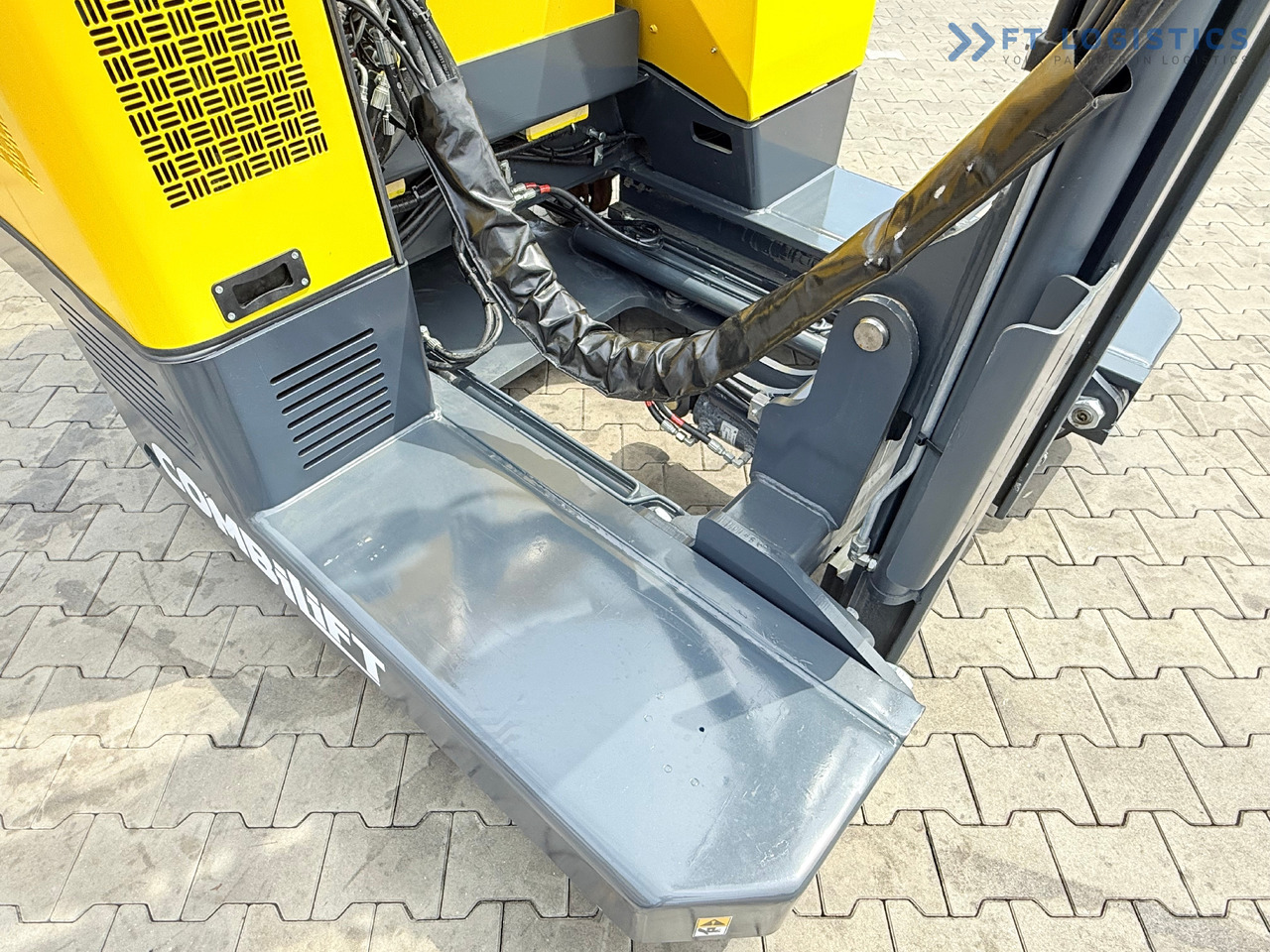 Нов 4-насочен вилушкар COMBILIFT MR / ELECTRIC / TRIPLEX – 6000MM / FULL FREE LIFT / WIDE POSITIONER / FORK SIDESHIFT / ONLY 1400 HOURS / LIKE NEW [ Copy ]: слика 32