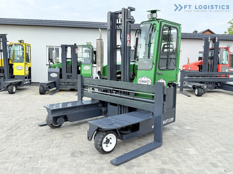 Combilift C3000 / DIESEL / DUPLEX - 4000MM / WIDE FORK POSITIONER 2700MM / FULL HEATED CABIN / ONLY 6905H / CONDITION - LIKE NEW! C3000 / - 4-насочен вилушкар: слика 1 Combilift C3000 / DIESEL / DUPLEX - 4000MM / WIDE FORK POSITIONER 2700MM / FULL HEATED CABIN / ONLY 6905H / CONDITION - LIKE NEW! C3000 / - 4-насочен вилушкар: слика 1