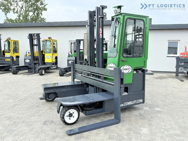 Combilift C3000 / DIESEL / DUPLEX - 4000MM / WIDE FORK POSITIONER 2700MM / FULL HEATED CABIN / ONLY 6905H / CONDITION - LIKE NEW! C3000 / - 4-насочен вилушкар: слика 2 Combilift C3000 / DIESEL / DUPLEX - 4000MM / WIDE FORK POSITIONER 2700MM / FULL HEATED CABIN / ONLY 6905H / CONDITION - LIKE NEW! C3000 / - 4-насочен вилушкар: слика 2
