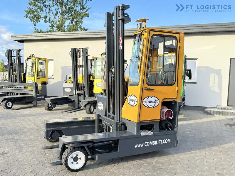 Combilift C3000 / GAS / DUPLEX 4500MM / ONLY 3096 HOURS / FORK SIDE SHIFT / FULL CABIN / EXCELLENT CONDITION / Wide range of four-way and - 4-насочен вилушкар: слика 2 Combilift C3000 / GAS / DUPLEX 4500MM / ONLY 3096 HOURS / FORK SIDE SHIFT / FULL CABIN / EXCELLENT CONDITION / Wide range of four-way and - 4-насочен вилушкар: слика 2