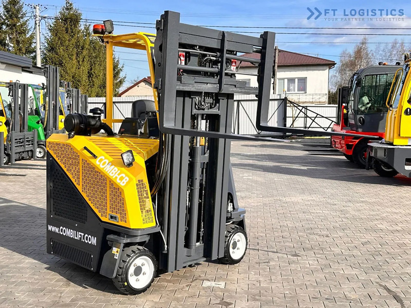 Combilift C3000CB / LPG / TRIPLEX / 4900MM / FREE LIFT / POSITIONER / LIKE NEW C3000CB / LPG / TRIPLEX / 4900MM / FREE LIFT / POSITIONER / - 4-насочен вилушкар: слика 1 Combilift C3000CB / LPG / TRIPLEX / 4900MM / FREE LIFT / POSITIONER / LIKE NEW C3000CB / LPG / TRIPLEX / 4900MM / FREE LIFT / POSITIONER / - 4-насочен вилушкар: слика 1