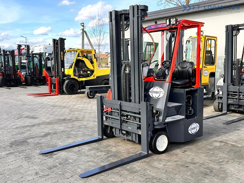 Combilift C3000CB / LPG / TRIPLEX / 5500MM / FREE LIFT / FORK SHIFT / POSITIONER C3000CB / LPG / TRIPLEX / 5500MM / FREE LIFT / FORK SHIFT - 4-насочен вилушкар: слика 2 Combilift C3000CB / LPG / TRIPLEX / 5500MM / FREE LIFT / FORK SHIFT / POSITIONER C3000CB / LPG / TRIPLEX / 5500MM / FREE LIFT / FORK SHIFT - 4-насочен вилушкар: слика 2