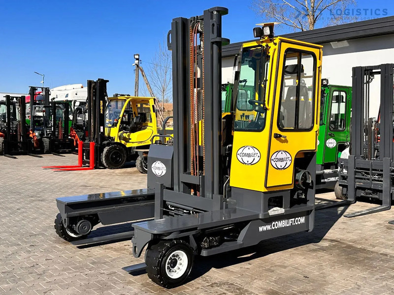 Combilift C4000 / LPG / DUPLEX / 4100MM / SCALE / SIDE SHIFT / LIKE NEW C4000 / LPG / DUPLEX / 4100MM / SCALE / SIDE SHIFT / LIKE NEW - 4-насочен вилушкар: слика 1 Combilift C4000 / LPG / DUPLEX / 4100MM / SCALE / SIDE SHIFT / LIKE NEW C4000 / LPG / DUPLEX / 4100MM / SCALE / SIDE SHIFT / LIKE NEW - 4-насочен вилушкар: слика 1