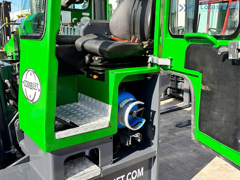 Combilift C4000 / LPG / DUPLEX / 4500MM / FREE LIFT / LIKE NEW C4000 / LPG / DUPLEX / 4500MM / FREE LIFT / LIKE NEW - 4-насочен вилушкар: слика 5 Combilift C4000 / LPG / DUPLEX / 4500MM / FREE LIFT / LIKE NEW C4000 / LPG / DUPLEX / 4500MM / FREE LIFT / LIKE NEW - 4-насочен вилушкар: слика 5
