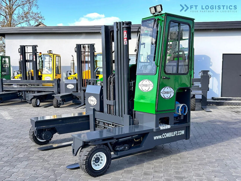 Combilift C4000 / TRIPLEX / 4900MM / LPG / FREE LIFT / FORK SHIFT / LIKE NEW C4000 / TRIPLEX / 4900MM / LPG / FREE LIFT / FORK SHIFT / LIK - 4-насочен вилушкар: слика 1 Combilift C4000 / TRIPLEX / 4900MM / LPG / FREE LIFT / FORK SHIFT / LIKE NEW C4000 / TRIPLEX / 4900MM / LPG / FREE LIFT / FORK SHIFT / LIK - 4-насочен вилушкар: слика 1