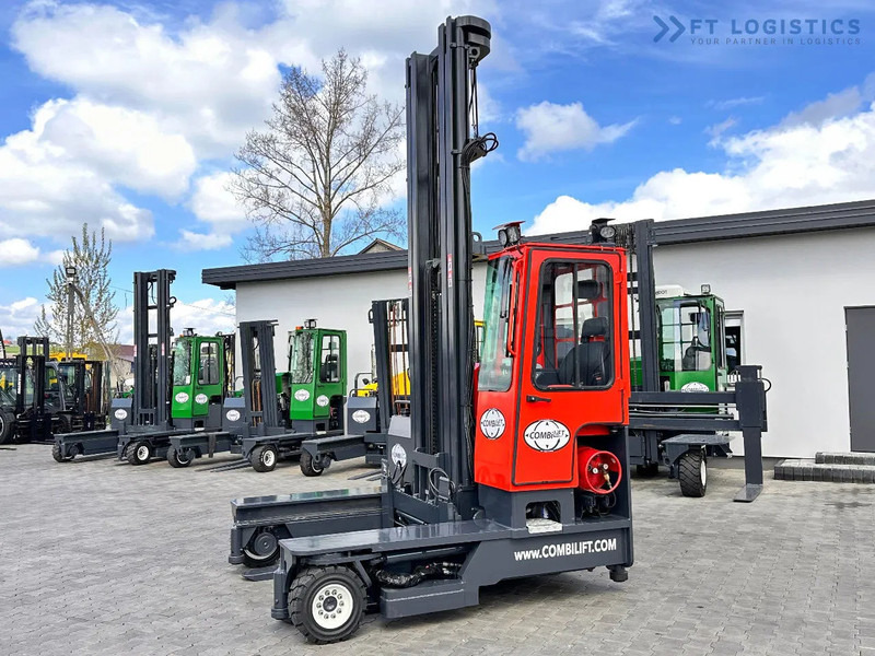 Combilift C4000 / TRIPLEX / 9300MM / FREE LIFT / POSITIONER / LPG / CABIN C4000 / TRIPLEX / 9300MM / FREE LIFT / POSITIONER / LPG / CABIN - 4-насочен вилушкар: слика 3 Combilift C4000 / TRIPLEX / 9300MM / FREE LIFT / POSITIONER / LPG / CABIN C4000 / TRIPLEX / 9300MM / FREE LIFT / POSITIONER / LPG / CABIN - 4-насочен вилушкар: слика 3