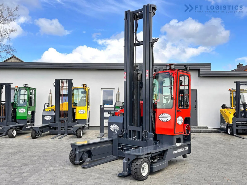 Combilift C4000 / TRIPLEX / 9300MM / FREE LIFT / POSITIONER / LPG / CABIN C4000 / TRIPLEX / 9300MM / FREE LIFT / POSITIONER / LPG / CABIN - 4-насочен вилушкар: слика 5 Combilift C4000 / TRIPLEX / 9300MM / FREE LIFT / POSITIONER / LPG / CABIN C4000 / TRIPLEX / 9300MM / FREE LIFT / POSITIONER / LPG / CABIN - 4-насочен вилушкар: слика 5