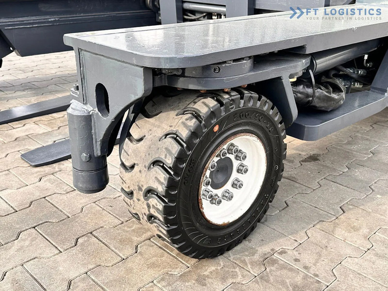 Combilift C4500 / LPG / TRIPLEX / 5500MM / FREE LIFT / HYDRAULIC FORK SHIFT / Like New C4500 / LPG / TRIPLEX / 5500MM / FREE LIFT / HYDRAU - 4-насочен вилушкар: слика 5 Combilift C4500 / LPG / TRIPLEX / 5500MM / FREE LIFT / HYDRAULIC FORK SHIFT / Like New C4500 / LPG / TRIPLEX / 5500MM / FREE LIFT / HYDRAU - 4-насочен вилушкар: слика 5