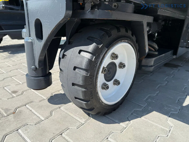 Combilift C5000E / ELECTRIC / TRIPLEX 8300MM / FULL FREE LIFT / WIDE FORK POSITIONER / SIDE SHIFT / BATTERY LIKE NEW C5000E / ELECTRIC / T - 4-насочен вилушкар: слика 3 Combilift C5000E / ELECTRIC / TRIPLEX 8300MM / FULL FREE LIFT / WIDE FORK POSITIONER / SIDE SHIFT / BATTERY LIKE NEW C5000E / ELECTRIC / T - 4-насочен вилушкар: слика 3