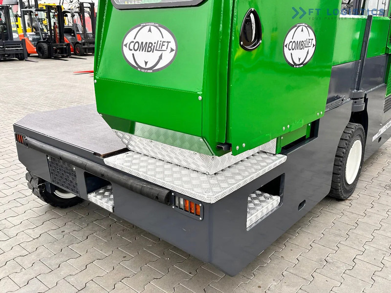 Combilift C5000SL / DIESEL / 4500MM / DUPLEX / CABIN / PLATFORMS / LIKE NEW C5000SL / DIESEL / 4500MM / DUPLEX / CABIN / PLATFORMS / LIKE - Бочен утоварувач: слика 5 Combilift C5000SL / DIESEL / 4500MM / DUPLEX / CABIN / PLATFORMS / LIKE NEW C5000SL / DIESEL / 4500MM / DUPLEX / CABIN / PLATFORMS / LIKE - Бочен утоварувач: слика 5