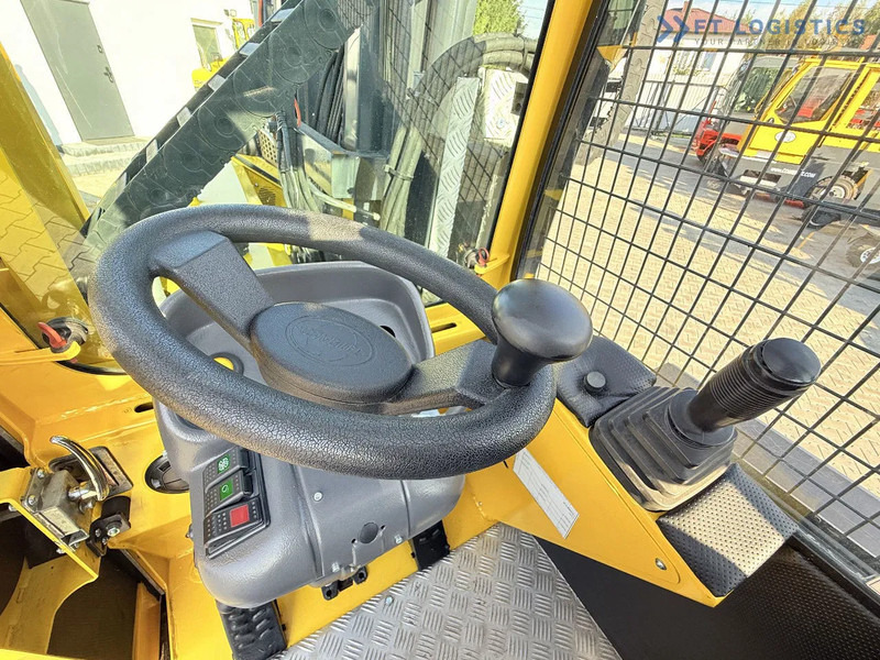 4-насочен вилушкар Combilift C6000SR / DUPLEX / 4200MM / LOAD CLAMP ON FORKS / FREE LIFT / DIESEL / POSITIONER / NEW TIRES / LIKE NEW / Wide range of four-wa: слика 18 4-насочен вилушкар Combilift C6000SR / DUPLEX / 4200MM / LOAD CLAMP ON FORKS / FREE LIFT / DIESEL / POSITIONER / NEW TIRES / LIKE NEW / Wide range of four-wa: слика 18