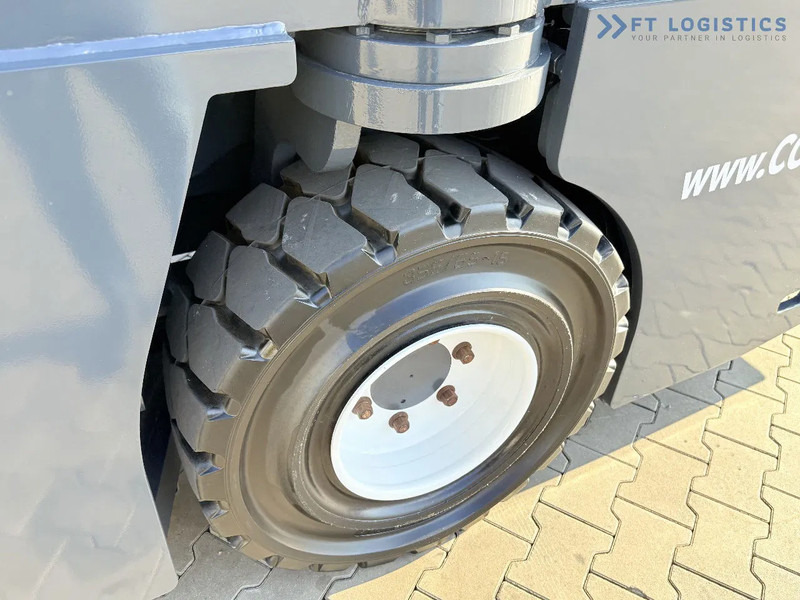 4-насочен вилушкар Combilift C6000SR / DUPLEX / 4200MM / LOAD CLAMP ON FORKS / FREE LIFT / DIESEL / POSITIONER / NEW TIRES / LIKE NEW / Wide range of four-wa: слика 9 4-насочен вилушкар Combilift C6000SR / DUPLEX / 4200MM / LOAD CLAMP ON FORKS / FREE LIFT / DIESEL / POSITIONER / NEW TIRES / LIKE NEW / Wide range of four-wa: слика 9