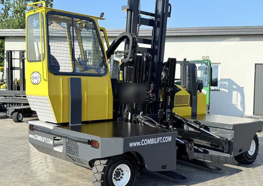 Combilift C6000SR / DUPLEX / 4200MM / LOAD CLAMP ON FORKS / FREE LIFT / DIESEL / POSITIONER / NEW TIRES / LIKE NEW / Wide range of four-way and side loaders, tailored to diverse needs and applications - 4-насочен вилушкар: слика 3 Combilift C6000SR / DUPLEX / 4200MM / LOAD CLAMP ON FORKS / FREE LIFT / DIESEL / POSITIONER / NEW TIRES / LIKE NEW / Wide range of four-way and side loaders, tailored to diverse needs and applications - 4-насочен вилушкар: слика 3