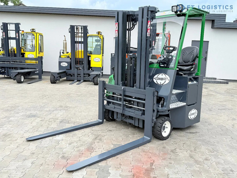 Combilift CB3000 / DIESEL / TRIPLEX 4900MM / FULL FREE LIFT / SIDE SHIFT / FORK POSITIONER / 1500MM FORKS / LIKE NEW CB3000 / DIESEL / TRI - 4-насочен вилушкар: слика 3 Combilift CB3000 / DIESEL / TRIPLEX 4900MM / FULL FREE LIFT / SIDE SHIFT / FORK POSITIONER / 1500MM FORKS / LIKE NEW CB3000 / DIESEL / TRI - 4-насочен вилушкар: слика 3