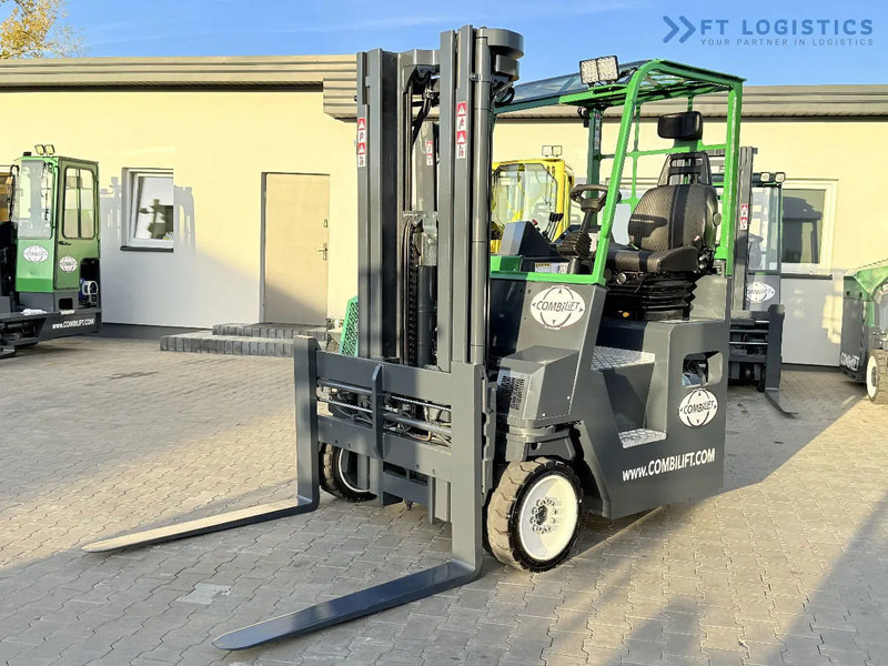 Combilift CB4000 / GAS / TRIPLEX 5200MM / FREE LIFT / FORK POSITIONER / SIDE SHIFT / EXCELLENT CONDITION / Wide range of four-way and side - 4-насочен вилушкар: слика 3 Combilift CB4000 / GAS / TRIPLEX 5200MM / FREE LIFT / FORK POSITIONER / SIDE SHIFT / EXCELLENT CONDITION / Wide range of four-way and side - 4-насочен вилушкар: слика 3