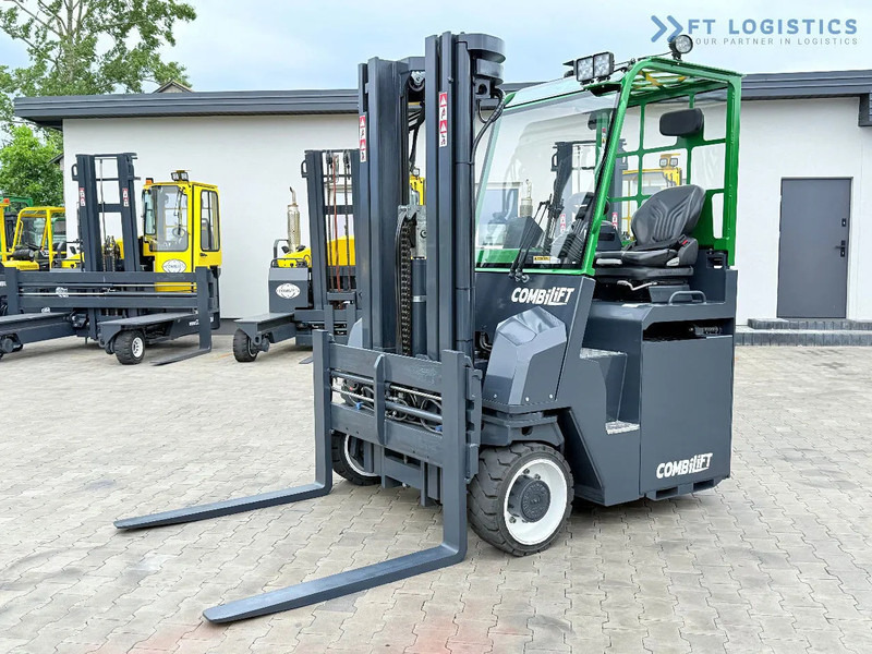 Combilift CBE4000 / TRIPLEX 5200MM / ELECTRIC / FREE LIFT / FORK POSITIONER / SIDE SHIFT / LIKE NEW CBE4000 / TRIPLEX 5200MM / ELECTRIC / - 4-насочен вилушкар: слика 1 Combilift CBE4000 / TRIPLEX 5200MM / ELECTRIC / FREE LIFT / FORK POSITIONER / SIDE SHIFT / LIKE NEW CBE4000 / TRIPLEX 5200MM / ELECTRIC / - 4-насочен вилушкар: слика 1