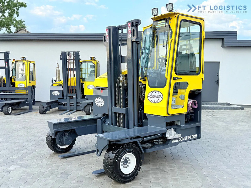Combilift COMBILIFT C3000XL LARGE CABIN – DUPLEX 3200mm – Year 2015 – LPG – FREE LIFT – SIDESHIFT – CONDITION 5/5 COMBILIFT C3000XL LARGE - 4-насочен вилушкар: слика 1 Combilift COMBILIFT C3000XL LARGE CABIN – DUPLEX 3200mm – Year 2015 – LPG – FREE LIFT – SIDESHIFT – CONDITION 5/5 COMBILIFT C3000XL LARGE - 4-насочен вилушкар: слика 1