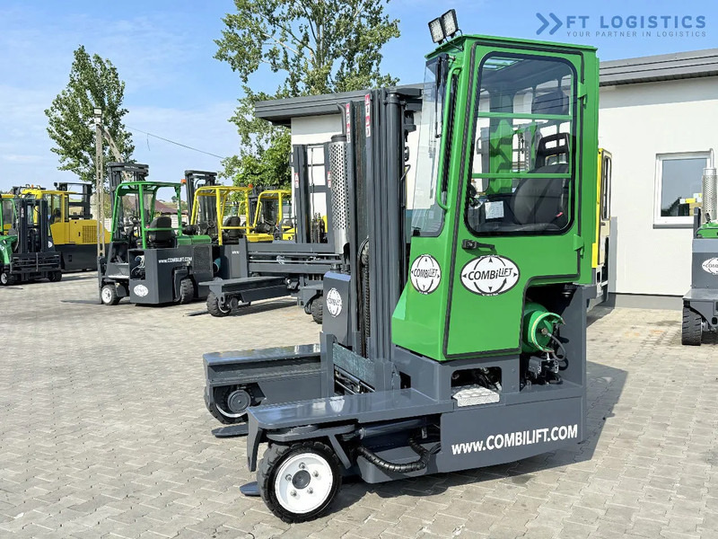 Combilift Combilift C2500 / GAS / TRIPLEX 4900MM / FREE LIFT / ONLY 2446 HOURS / FORK POSITIONER / FULL CABIN / PERFECT CONDITION / Wide r - 4-насочен вилушкар: слика 3 Combilift Combilift C2500 / GAS / TRIPLEX 4900MM / FREE LIFT / ONLY 2446 HOURS / FORK POSITIONER / FULL CABIN / PERFECT CONDITION / Wide r - 4-насочен вилушкар: слика 3
