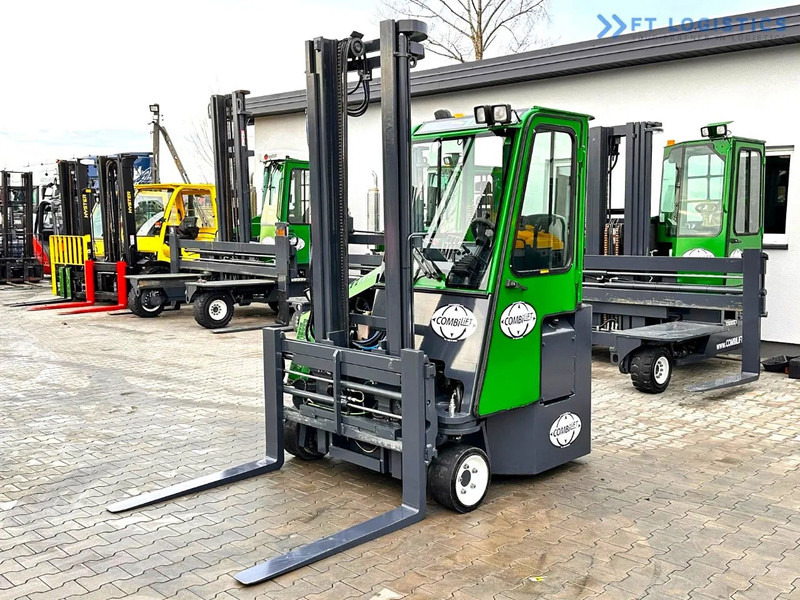 Combilift Combilift C3000CB - DUPLEX 4000mm - Year 2015 - / CABIN - HEATING / ONLY 6546 MTH / EXCELLENT CONDITION / LIKE NEW! Combilift C3 - 4-насочен вилушкар: слика 1 Combilift Combilift C3000CB - DUPLEX 4000mm - Year 2015 - / CABIN - HEATING / ONLY 6546 MTH / EXCELLENT CONDITION / LIKE NEW! Combilift C3 - 4-насочен вилушкар: слика 1