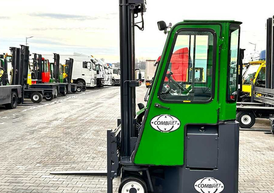 Combilift Combilift C3000CB - DUPLEX 4000mm - Year 2015 - / CABIN - HEATING / ONLY 6546 MTH / EXCELLENT CONDITION / LIKE NEW! - 4-насочен вилушкар: слика 3 Combilift Combilift C3000CB - DUPLEX 4000mm - Year 2015 - / CABIN - HEATING / ONLY 6546 MTH / EXCELLENT CONDITION / LIKE NEW! - 4-насочен вилушкар: слика 3