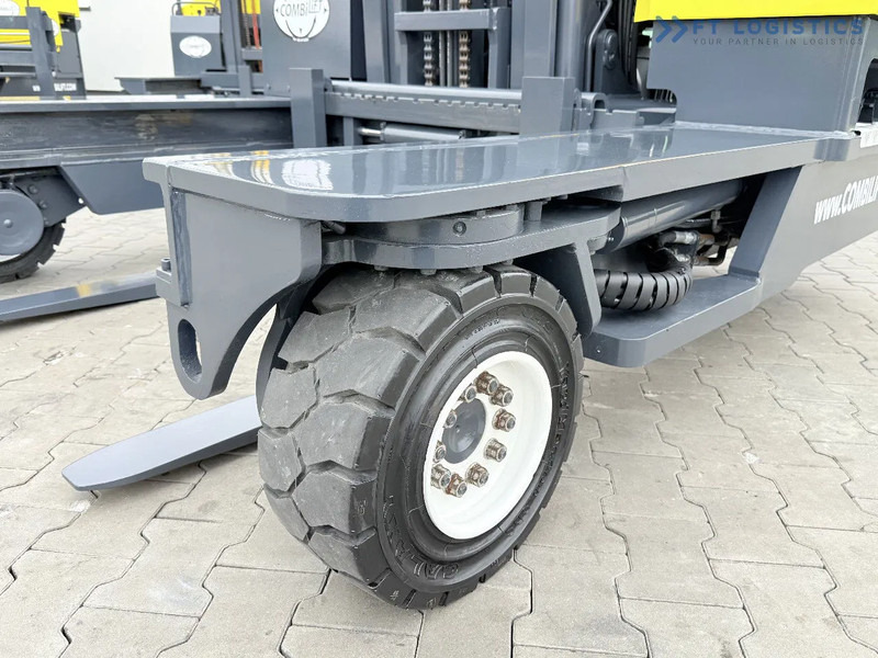 Combilift Combilift FOUR-WAY / MULTI-DIRECTIONAL FORKLIFT C4000 / GAS / DUPLEX 4600MM / ONLY 5614 OPERATING HOURS / FORK POSITIONER / FULL - 4-насочен вилушкар: слика 4 Combilift Combilift FOUR-WAY / MULTI-DIRECTIONAL FORKLIFT C4000 / GAS / DUPLEX 4600MM / ONLY 5614 OPERATING HOURS / FORK POSITIONER / FULL - 4-насочен вилушкар: слика 4