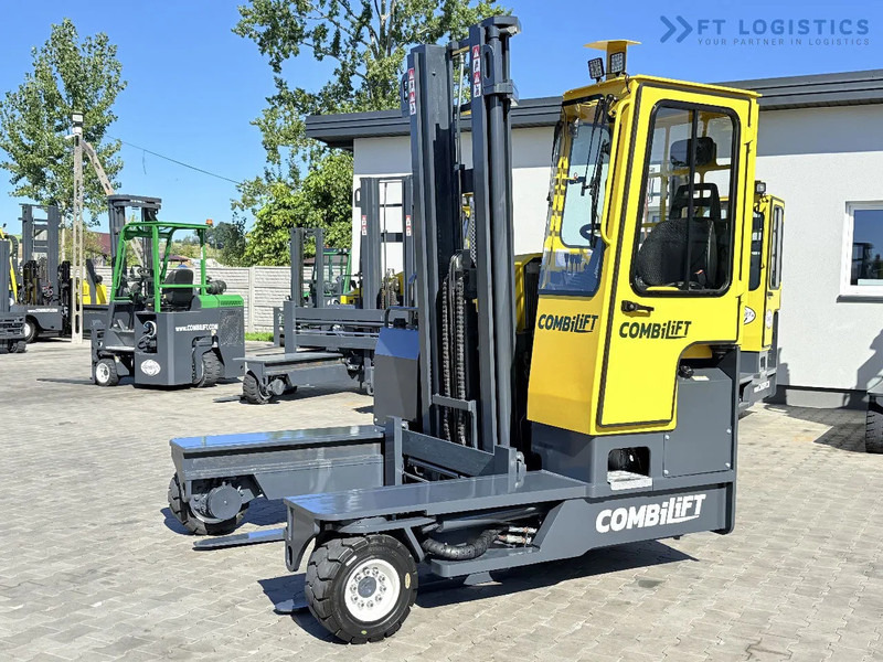 Combilift Combilift FOUR-WAY MULTIDIRECTIONAL FORKLIFT C4000 / DIESEL / DUPLEX 4100MM / ONLY 2888 HOURS / FORK POSITIONER / FULL CABIN – H - 4-насочен вилушкар: слика 4 Combilift Combilift FOUR-WAY MULTIDIRECTIONAL FORKLIFT C4000 / DIESEL / DUPLEX 4100MM / ONLY 2888 HOURS / FORK POSITIONER / FULL CABIN – H - 4-насочен вилушкар: слика 4