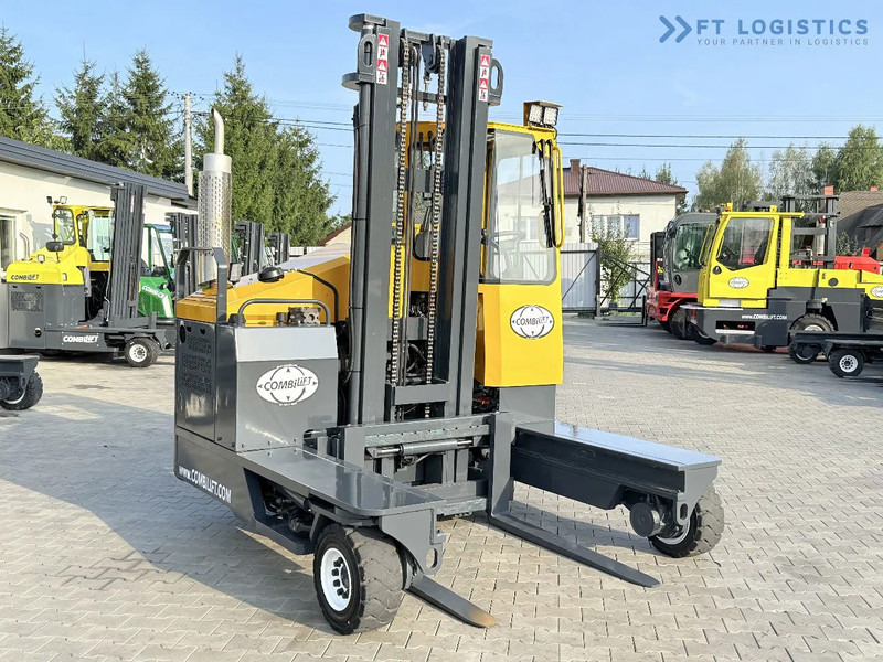 Combilift Combilift FOUR-WAY MULTIDIRECTIONAL FORKLIFT C4000 / GAS / DUPLEX 4500MM / ONLY 6604 HOURS / SIDE SHIFT / FULL CABIN / PERFECT C - 4-насочен вилушкар: слика 5 Combilift Combilift FOUR-WAY MULTIDIRECTIONAL FORKLIFT C4000 / GAS / DUPLEX 4500MM / ONLY 6604 HOURS / SIDE SHIFT / FULL CABIN / PERFECT C - 4-насочен вилушкар: слика 5