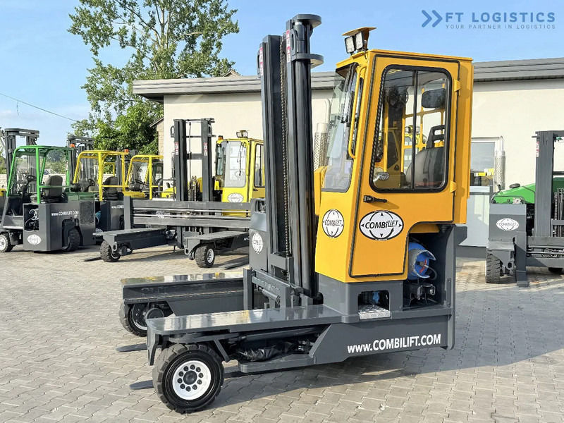 Combilift Combilift FOUR-WAY MULTIDIRECTIONAL FORKLIFT C4000 / GAS / DUPLEX 4500MM / ONLY 6604 HOURS / SIDE SHIFT / FULL CABIN / PERFECT C - 4-насочен вилушкар: слика 3 Combilift Combilift FOUR-WAY MULTIDIRECTIONAL FORKLIFT C4000 / GAS / DUPLEX 4500MM / ONLY 6604 HOURS / SIDE SHIFT / FULL CABIN / PERFECT C - 4-насочен вилушкар: слика 3