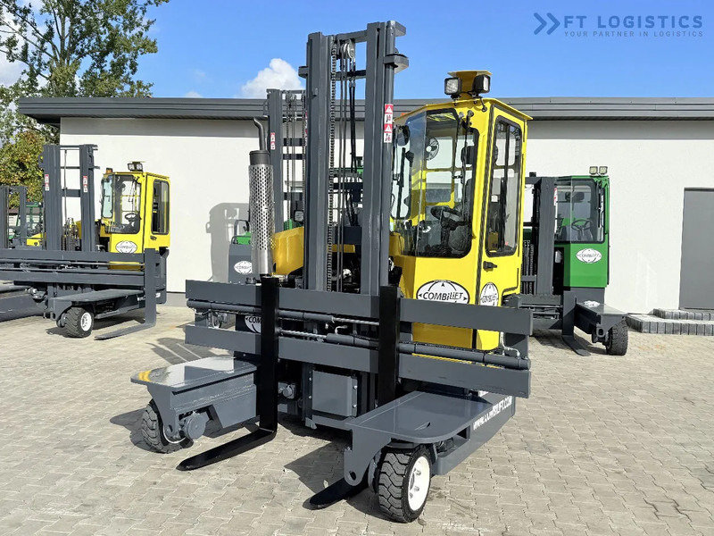 Combilift FOUR-WAY / MULTI-DIRECTIONAL FORKLIFT / ONLY 491 HOURS / C2500 / GAS / DUPLEX 4600MM / SHORT – ONLY 1900MM / WIDTH 2700MM WITH F - 4-насочен вилушкар: слика 1 Combilift FOUR-WAY / MULTI-DIRECTIONAL FORKLIFT / ONLY 491 HOURS / C2500 / GAS / DUPLEX 4600MM / SHORT – ONLY 1900MM / WIDTH 2700MM WITH F - 4-насочен вилушкар: слика 1