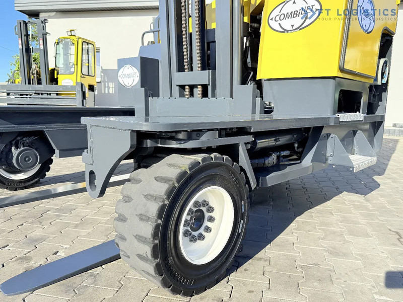 Combilift FOUR-WAY MULTIDIRECTIONAL FORKLIFT C5000 / GAS / TRIPLEX 6000MM / ONLY 4263 HOURS / FORK POSITIONER / EXCELLENT CONDITION / Wide - 4-насочен вилушкар: слика 4 Combilift FOUR-WAY MULTIDIRECTIONAL FORKLIFT C5000 / GAS / TRIPLEX 6000MM / ONLY 4263 HOURS / FORK POSITIONER / EXCELLENT CONDITION / Wide - 4-насочен вилушкар: слика 4
