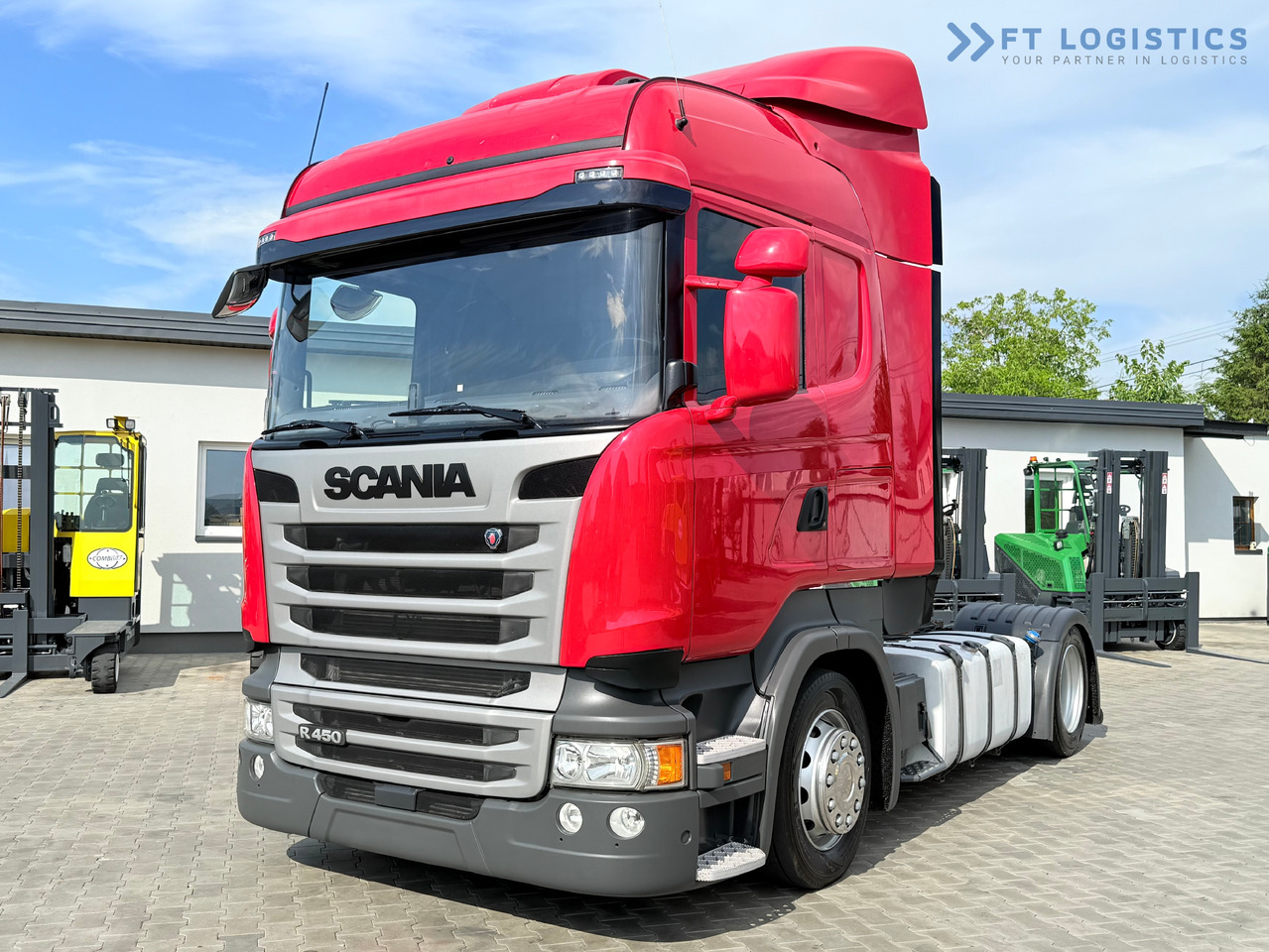 SCANIA R450 / LOW-DECK / RETARDER / 1200L FUEL TANKS / TWO BEDS / 80% TYRES / FRIDGE / PARKING AIR CONDITIONING / WEBASTO / EXCELLENT CONDITION - Камион влекач: слика 1 SCANIA R450 / LOW-DECK / RETARDER / 1200L FUEL TANKS / TWO BEDS / 80% TYRES / FRIDGE / PARKING AIR CONDITIONING / WEBASTO / EXCELLENT CONDITION - Камион влекач: слика 1